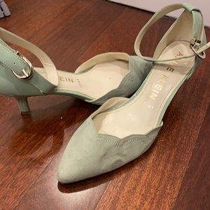 Classic shoes with small heel color light green from Anne klein size 8.5